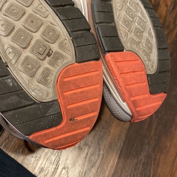 Nike Air Max Genome Mens Size 9.5 Light Bone Grey Bright Mango CW1648-004 EUC - Picture 7 of 13